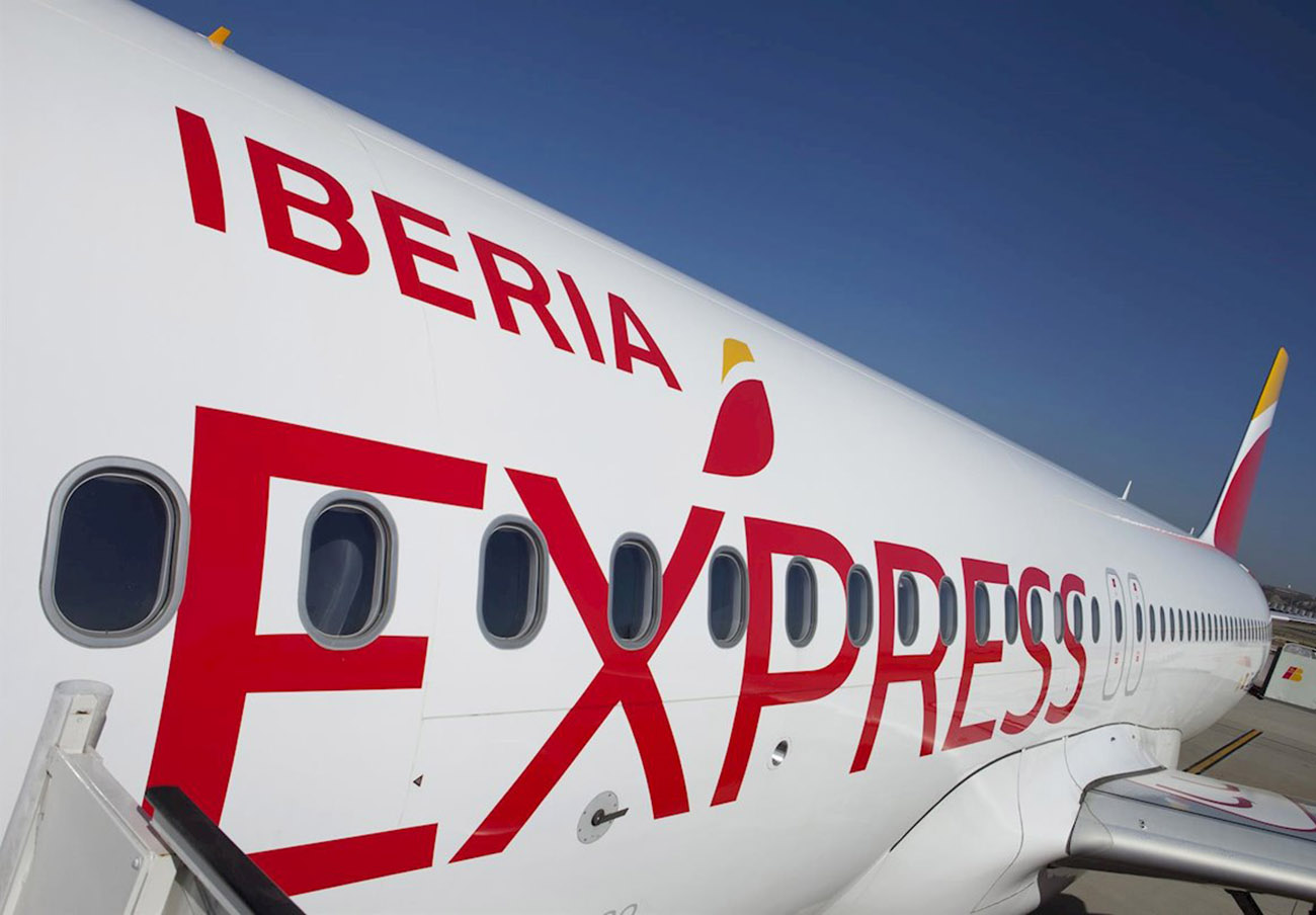 atención Ver internet técnico Iberia Express indemniza a un usuario con 1.600 euros por la pérdida de su  maleta de